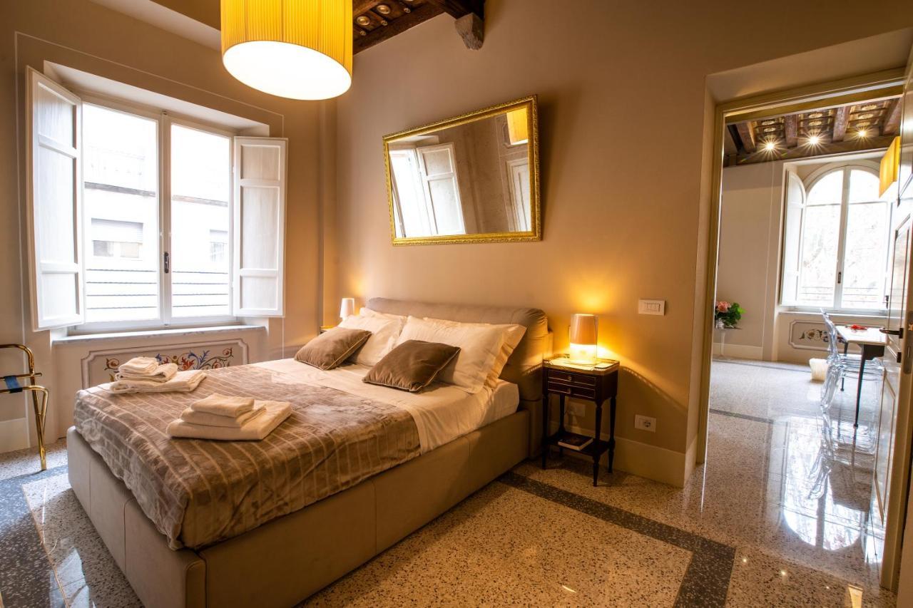 Noble Floor - Luxury Apartment Lucca Buitenkant foto