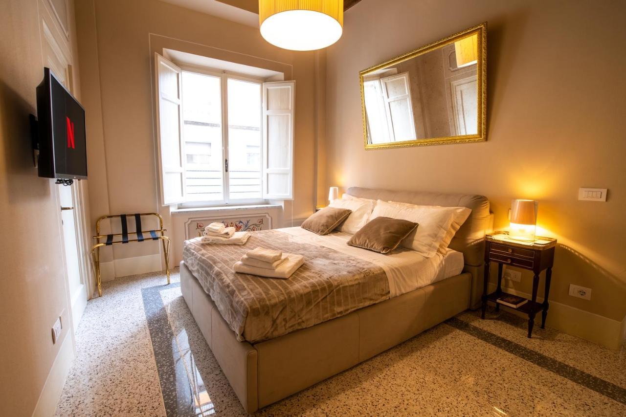 Noble Floor - Luxury Apartment Lucca Buitenkant foto