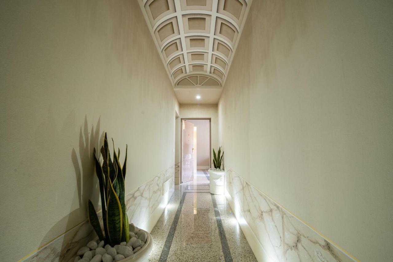 Noble Floor - Luxury Apartment Lucca Buitenkant foto