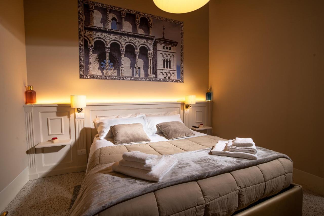 Noble Floor - Luxury Apartment Lucca Buitenkant foto